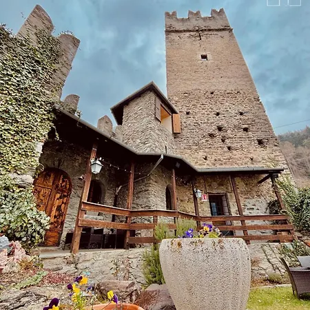 Foppoli Castle, Private 11th Century Fortress With Panoramic View, Sauna And Hot Tub Overlooking The Valtellina