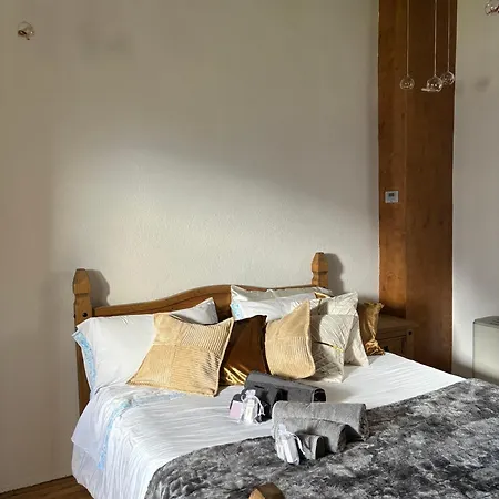 Villa Foppoli Castle, Private 11th Century Fortress With Panoramic View, Sauna And Hot Tub Overlooking The Valtellina Mazzo di Valtellina